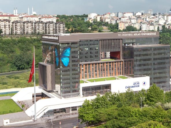 دانشگاه اطلس استانبول